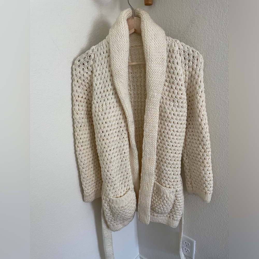 Vintage handmade 70s crochet cardigan cream ivory size XS/S chunky grandmacore - Picture 3 of 7